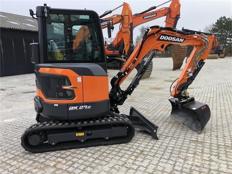 Doosan DX27Z-7 Mini excavatoare < 7t