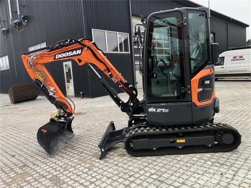 Doosan DX27Z-7 Mini excavatoare < 7t