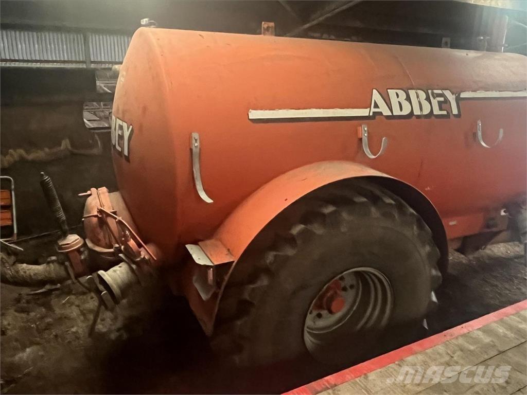 Abbey 2000VT Distribuitoare de ingrasamant