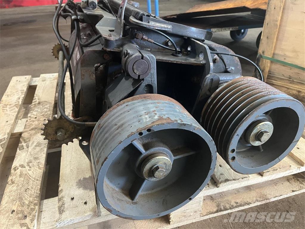 CLAAS CORN CRACKER Utilaje agricole - Altele