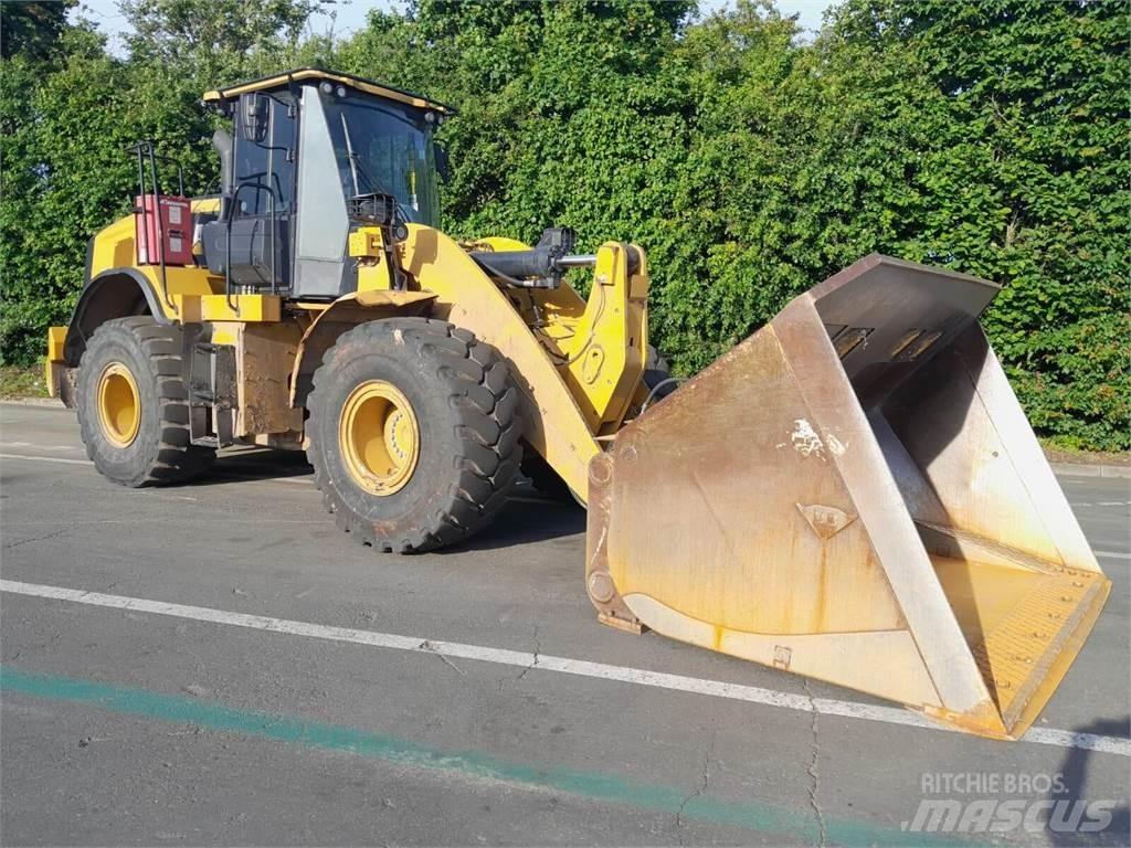 CAT 950M Incarcator pe pneuri