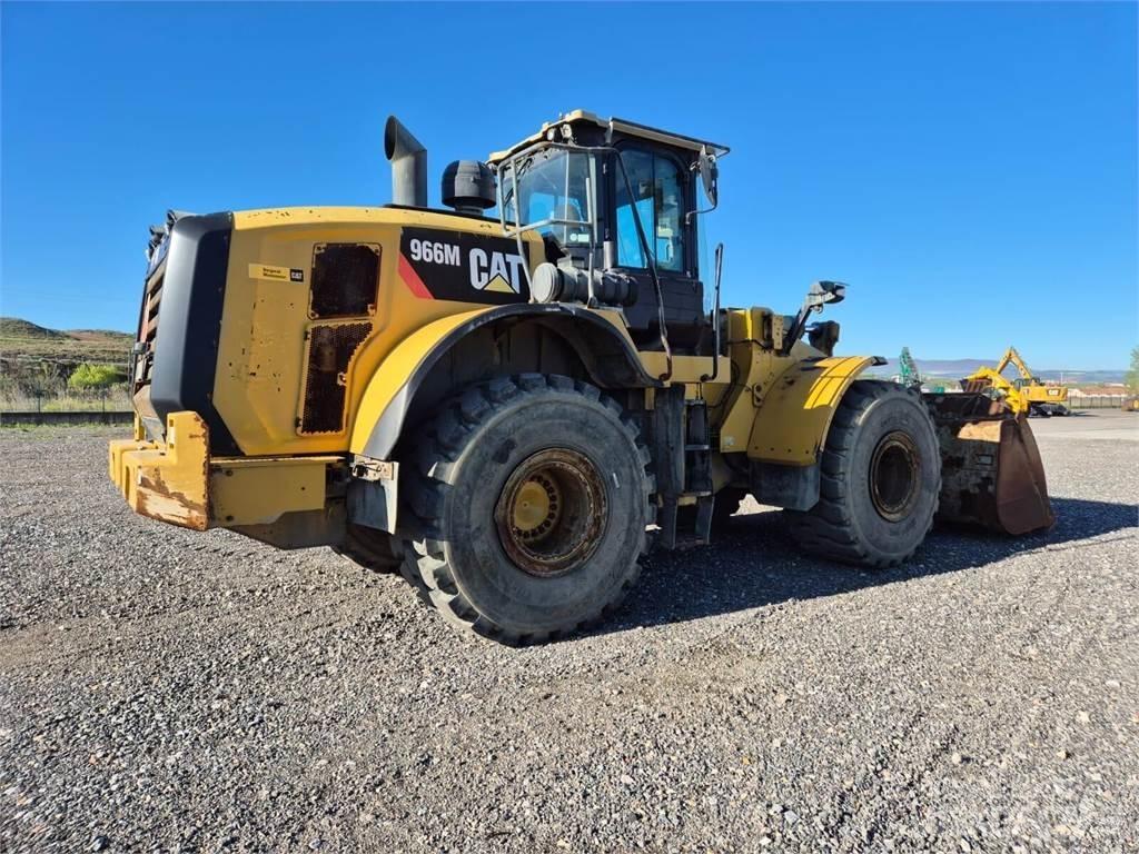 CAT 966M Incarcator pe pneuri