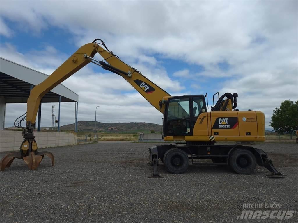 CAT MH3022 Excavatoare cu roti
