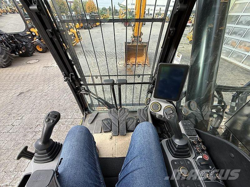 JCB 370X Excavatoare pe șenile
