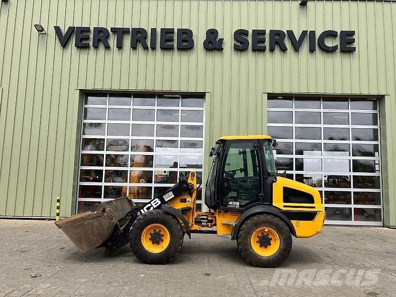 JCB 409 Incarcator pe pneuri