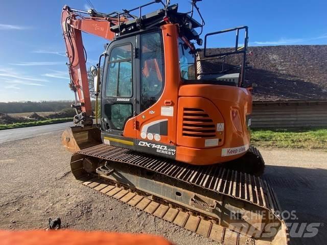 Doosan DX140LCR Excavatoare pe șenile
