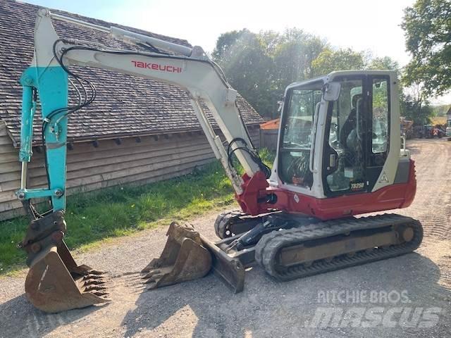 Takeuchi TB250 Excavatoare 7t - 12t