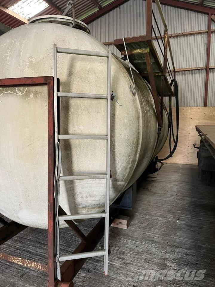  15.000 L vandtank Primire culegatoare, suflante si elevatoare