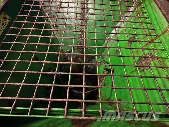 Amazone E+S 300 Dispersare nisip si sare