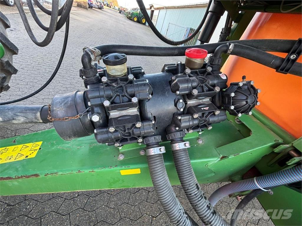 Amazone UX6200 Tractoare agricole sprayers