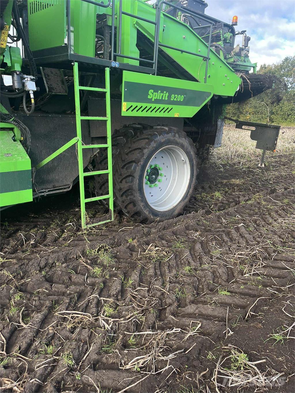 AVR 9200 CR Recoltatoare de cartofi