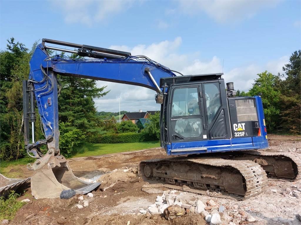 CAT 325F Excavatoare pe șenile
