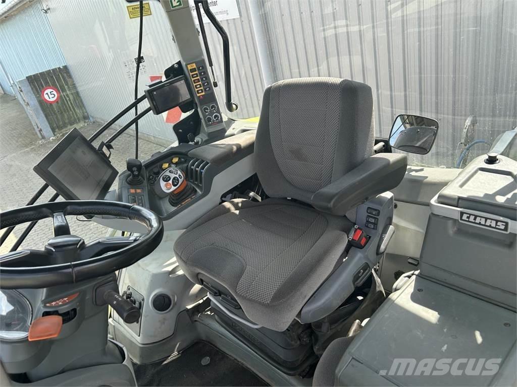 CLAAS AXION 870 Tractoare