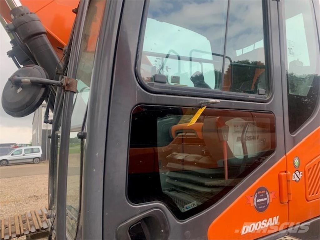 Doosan 255-5 Excavatoare pe șenile
