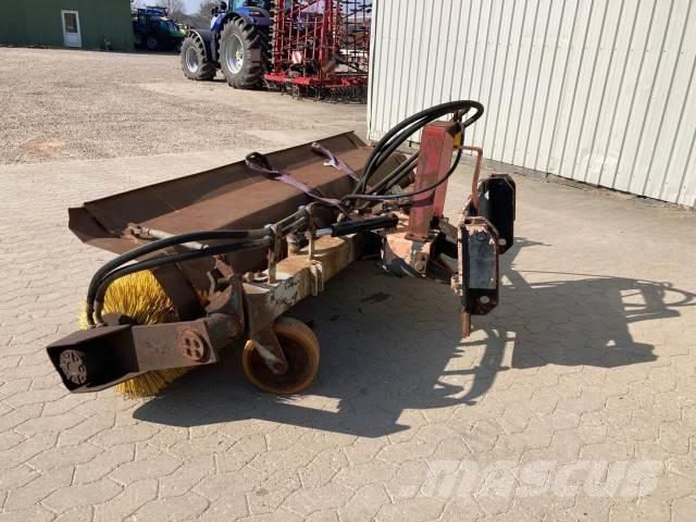  FF 2800 SP Utilaje întreţinere terenuri - Altele