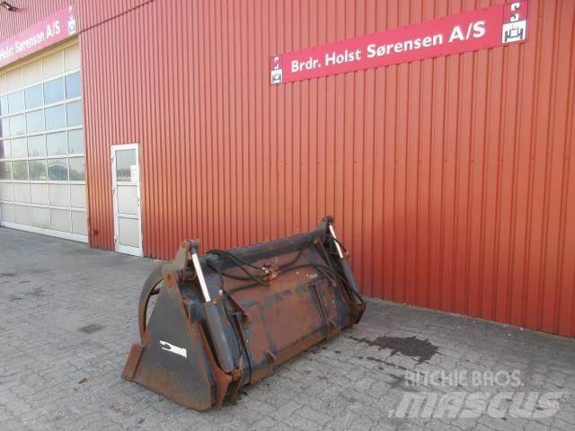 Hauer . Alte accesorii tractor