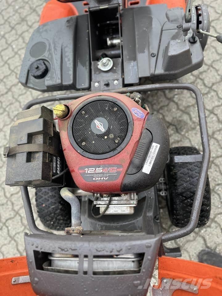 Husqvarna R13C Tractoare compacte