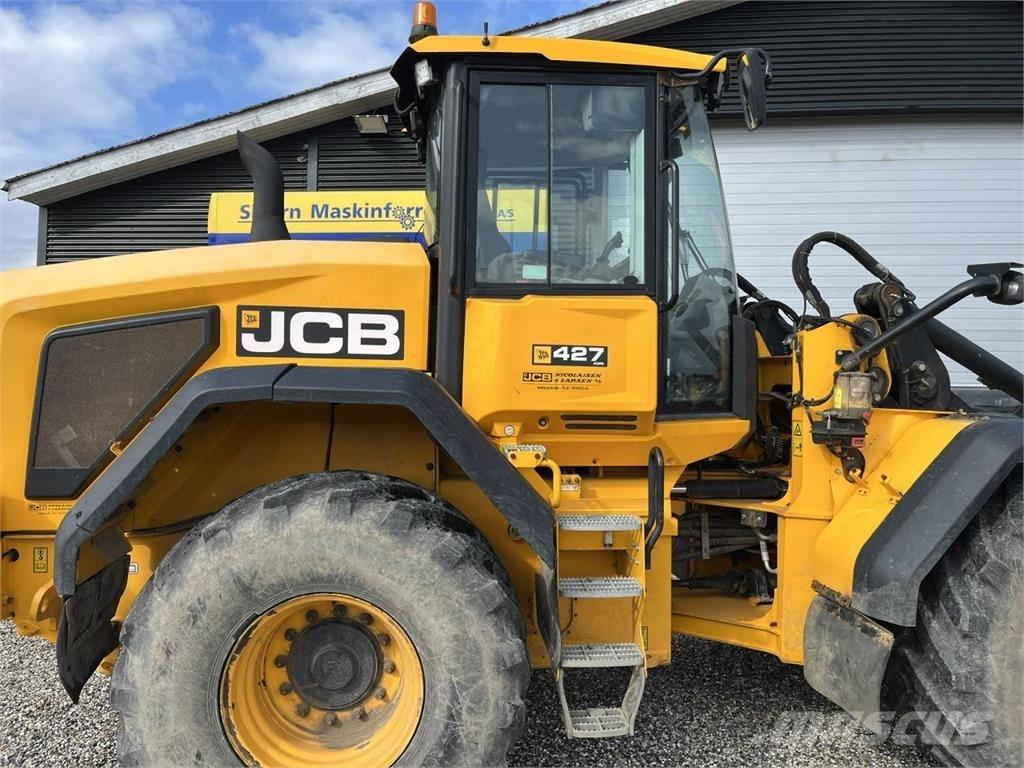 JCB 427 HT Incarcator pe pneuri