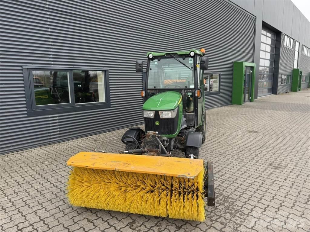 John Deere 2036R Tractoare compacte