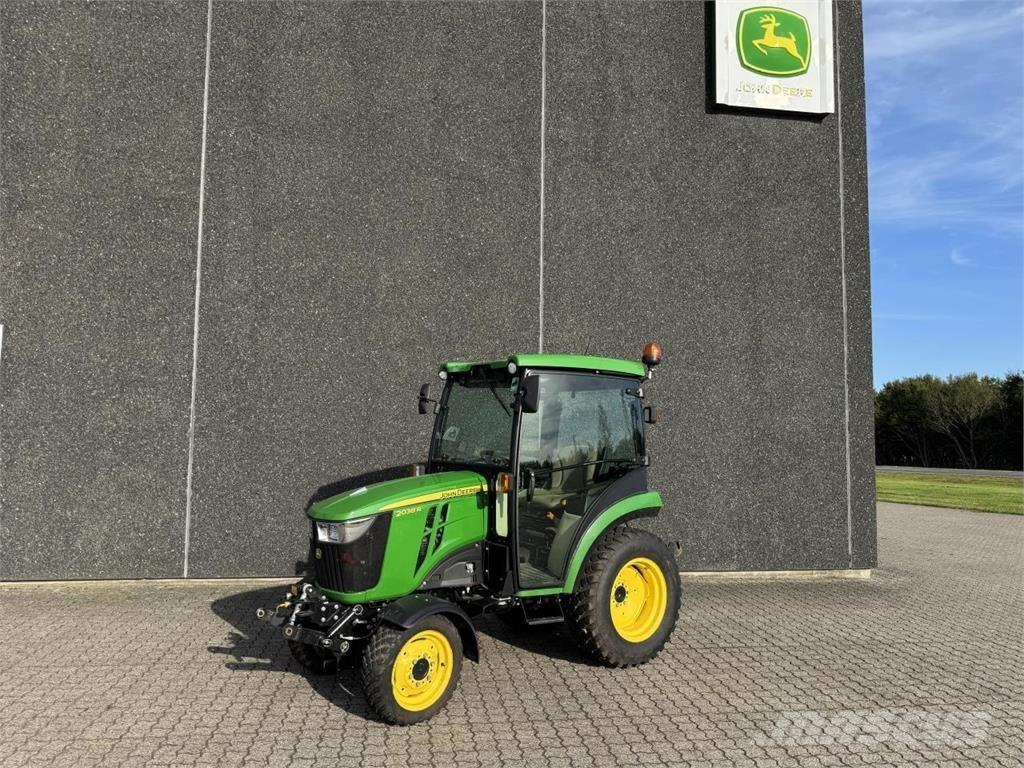 John Deere 2038R Tractoare compacte