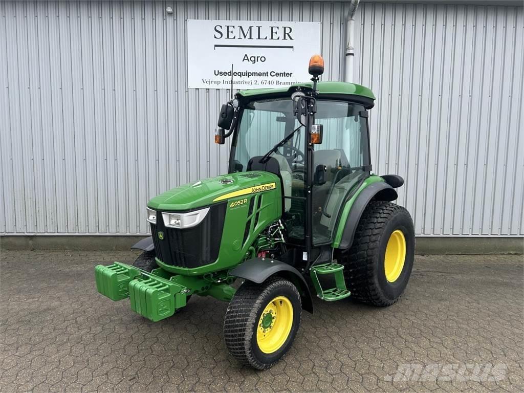 John Deere 4052R Tractoare compacte