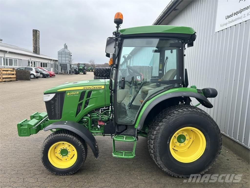 John Deere 4052R Tractoare compacte
