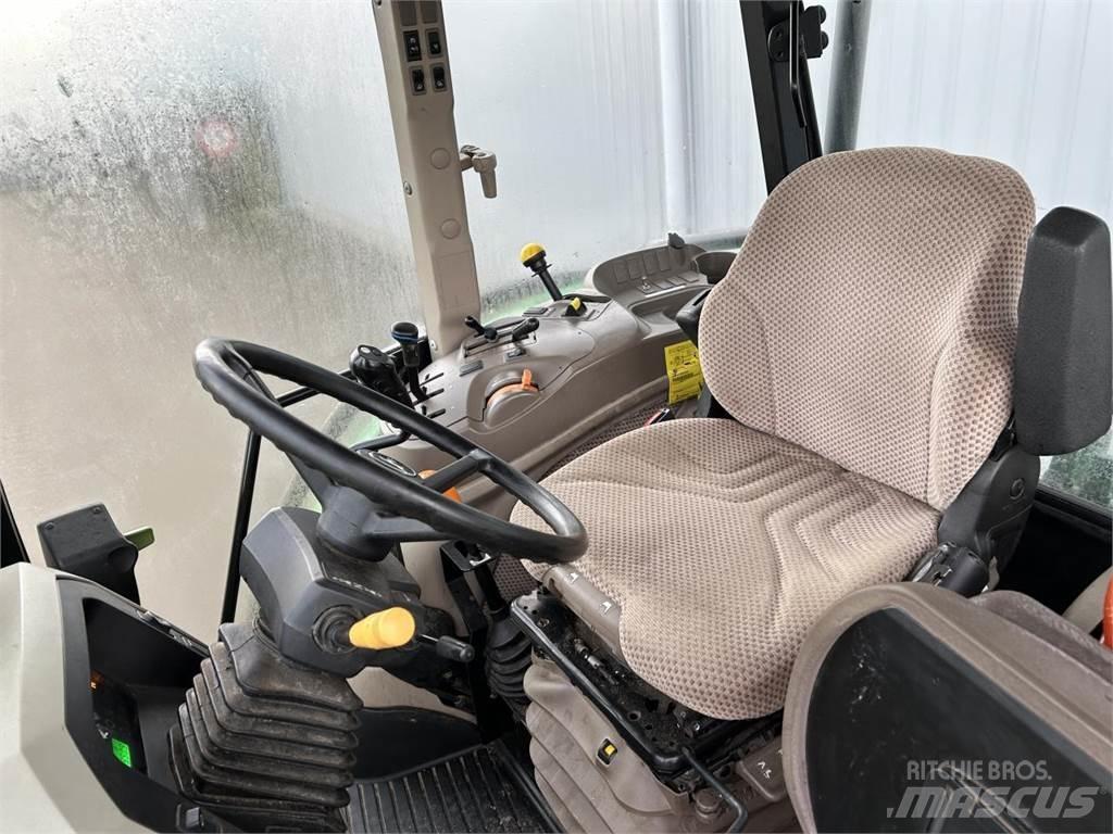 John Deere 5100M Tractoare