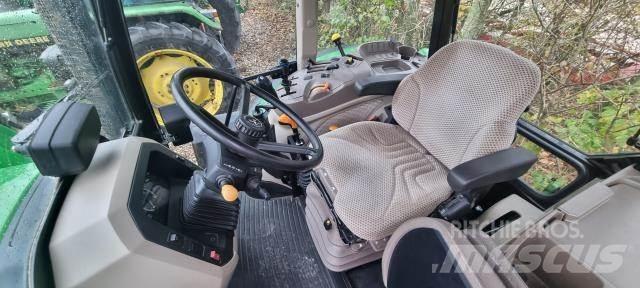 John Deere 5115M Tractoare