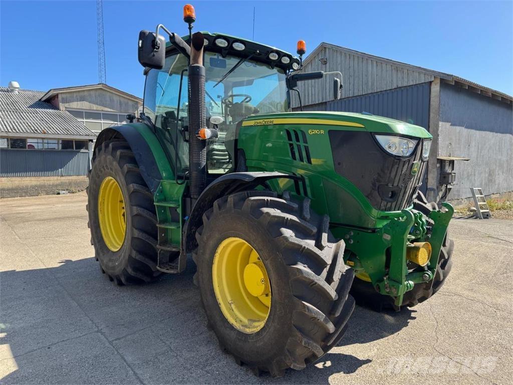 John Deere 6210R Tractoare
