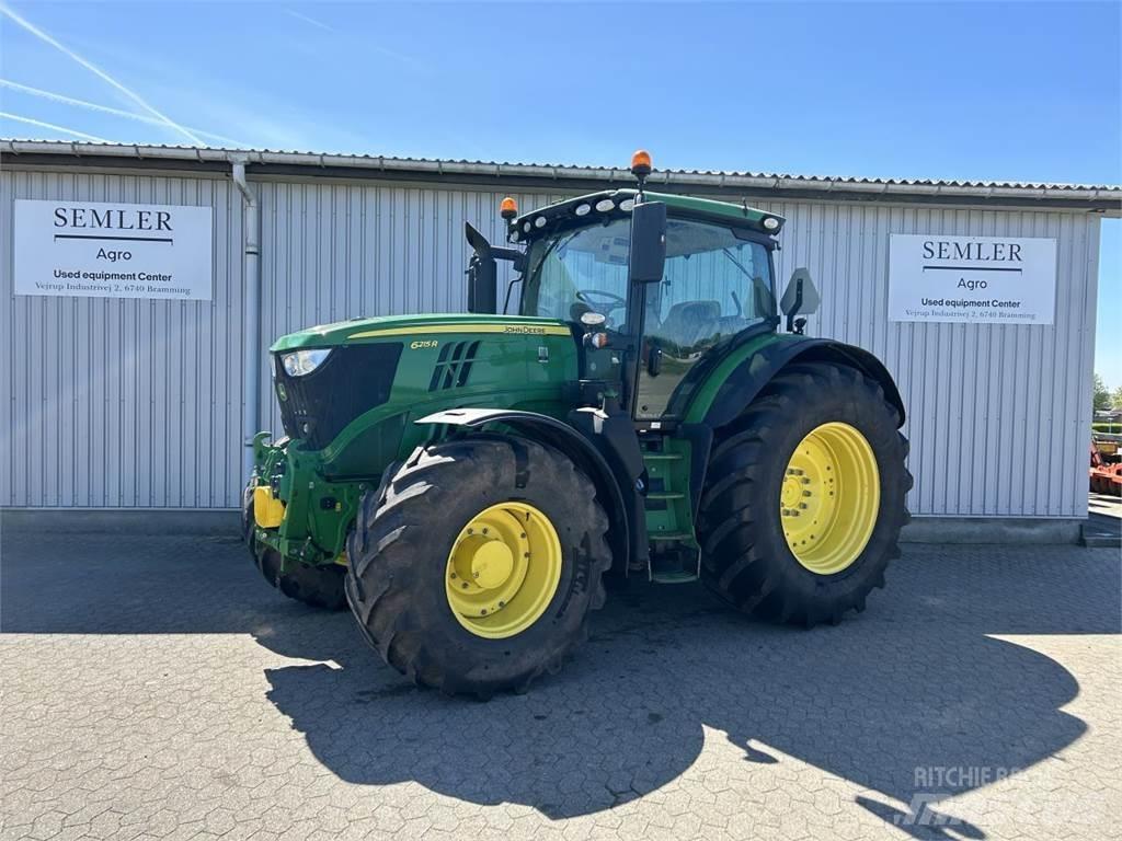 John Deere 6215R Tractoare