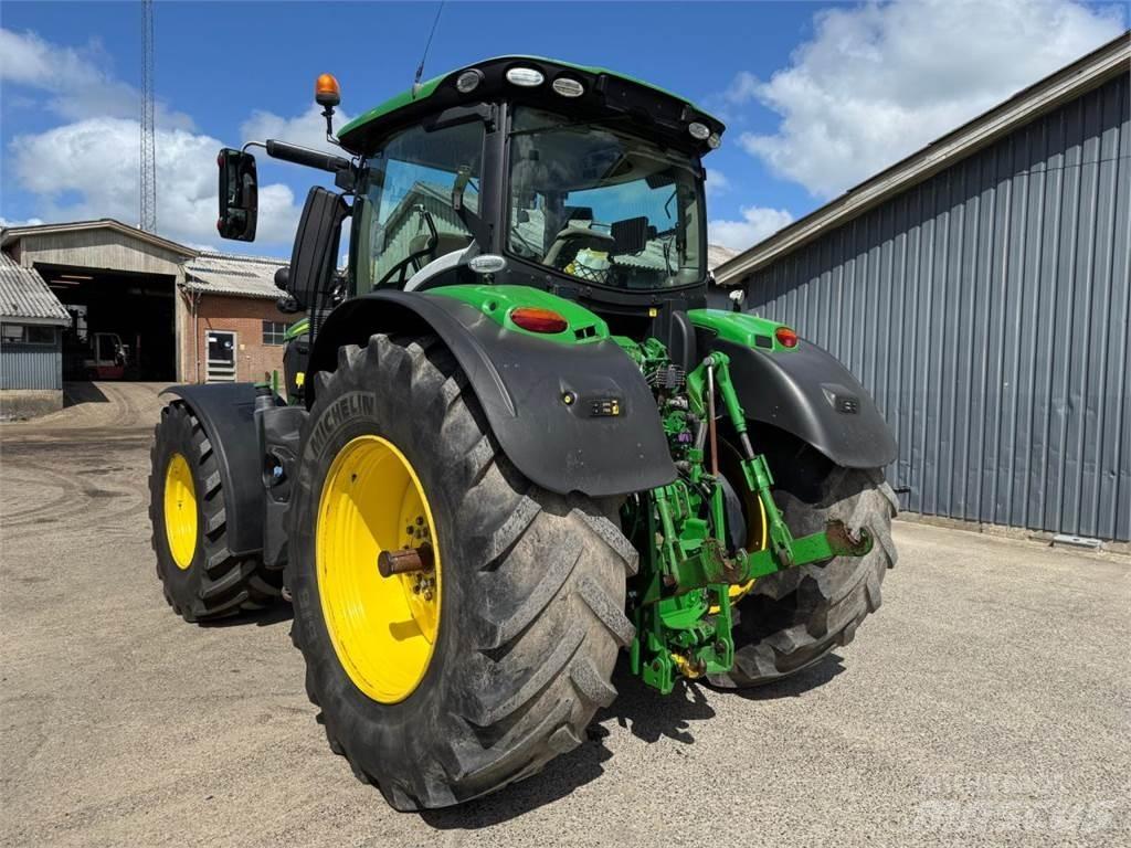 John Deere 6250R Tractoare