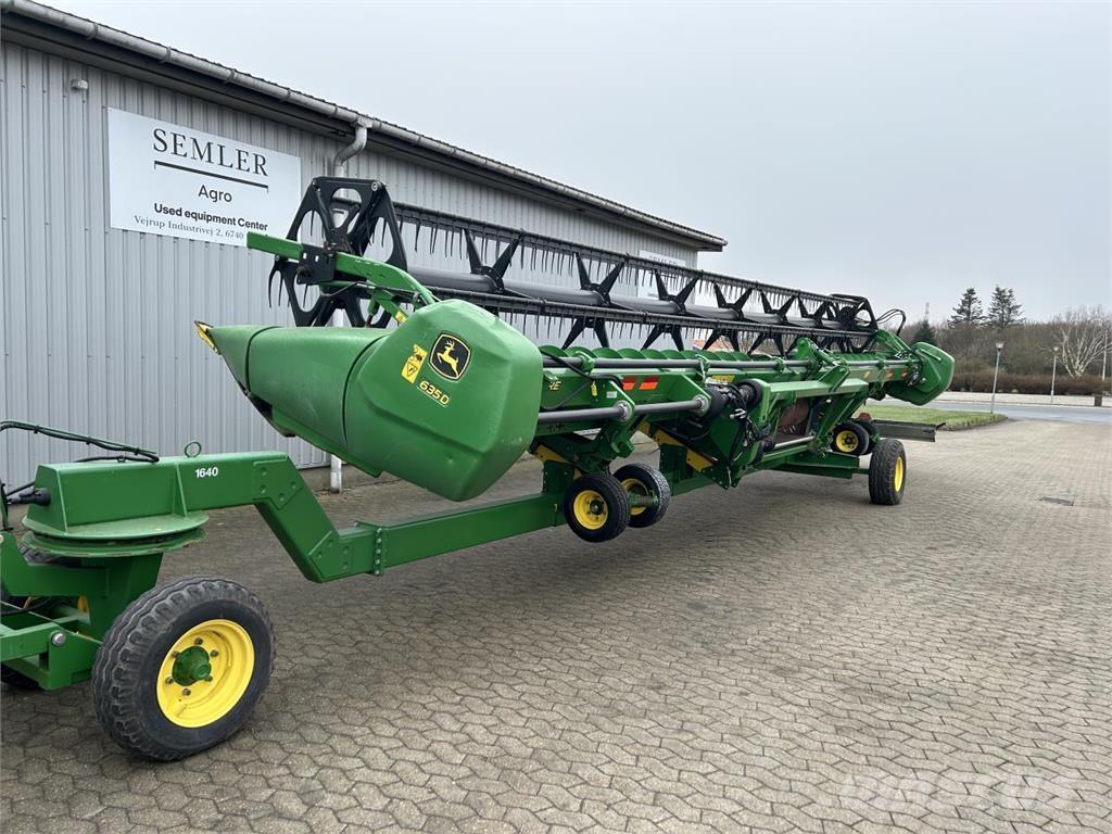 John Deere 635D Combine capete pentru culegatoare