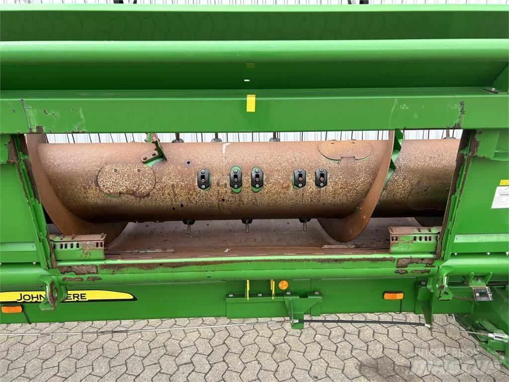 John Deere 635R Combine capete pentru culegatoare