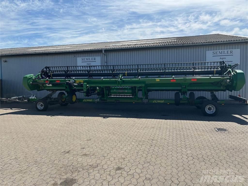 John Deere 735D Combine capete pentru culegatoare