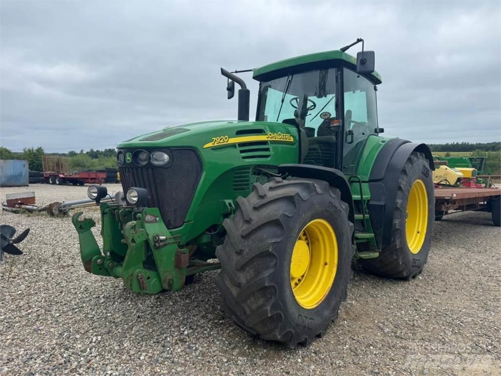 John Deere 7920 Tractoare
