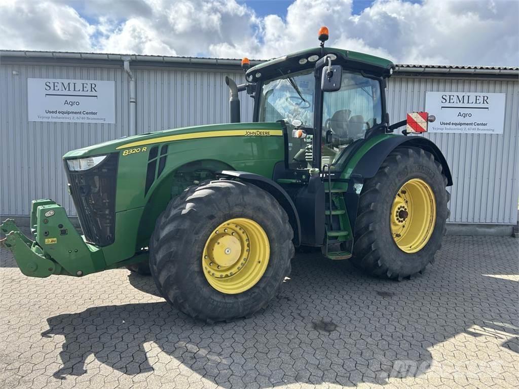 John Deere 8320R Tractoare