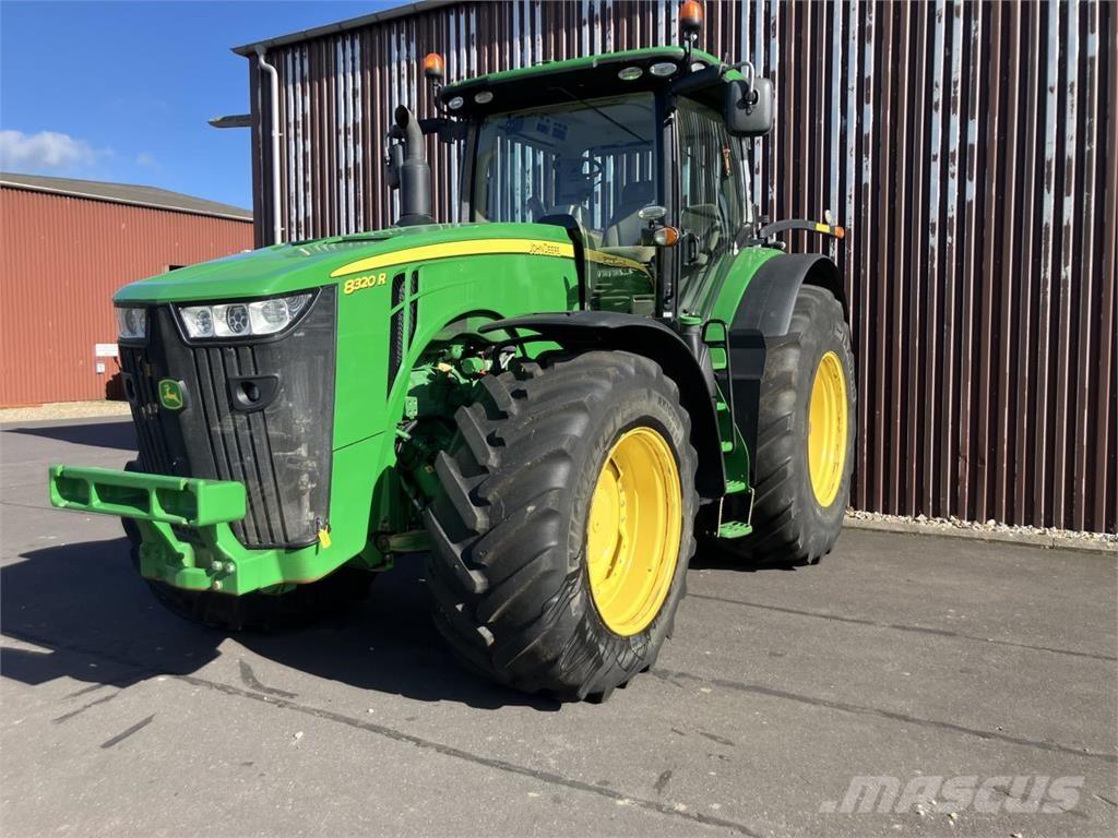 John Deere 8320R Tractoare