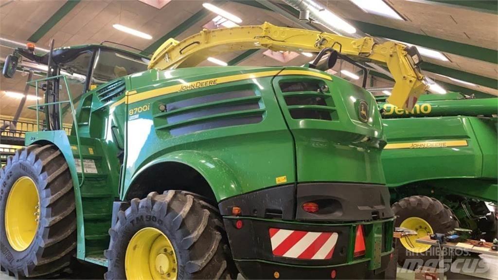 John Deere 8700 Culegatoare de nutret
