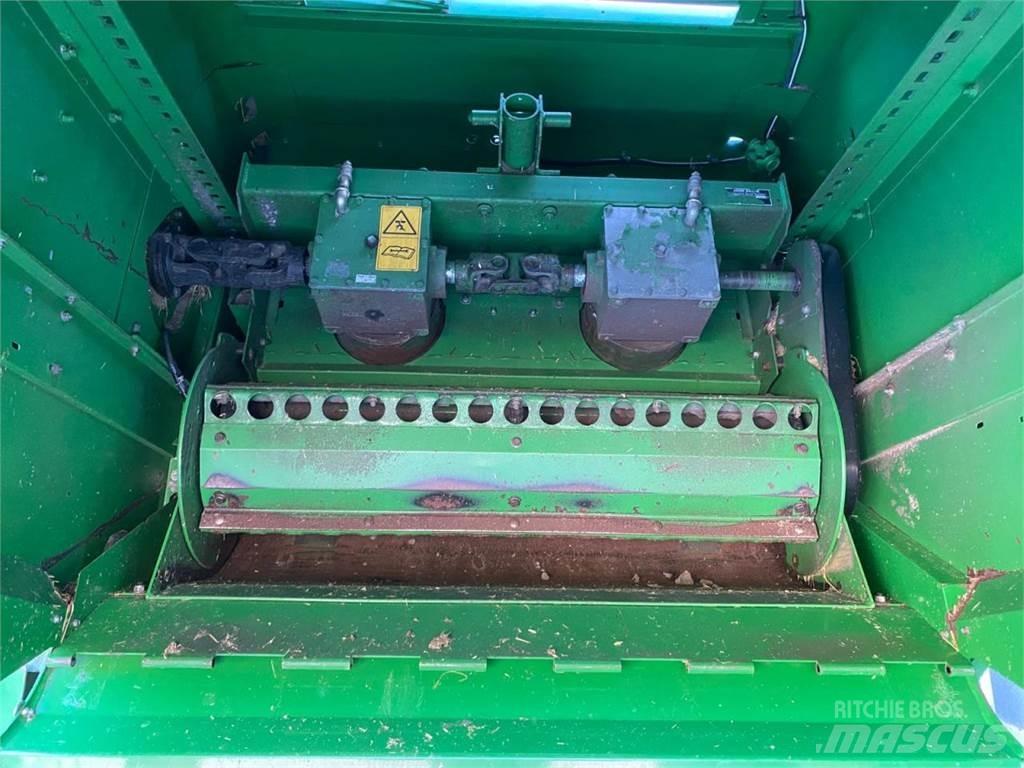 John Deere C670 Combine de secerat