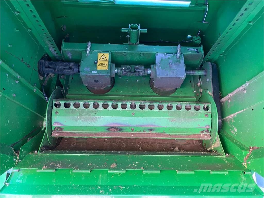 John Deere C670 Combine de secerat