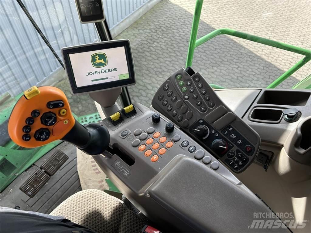 John Deere S690 Combine de secerat