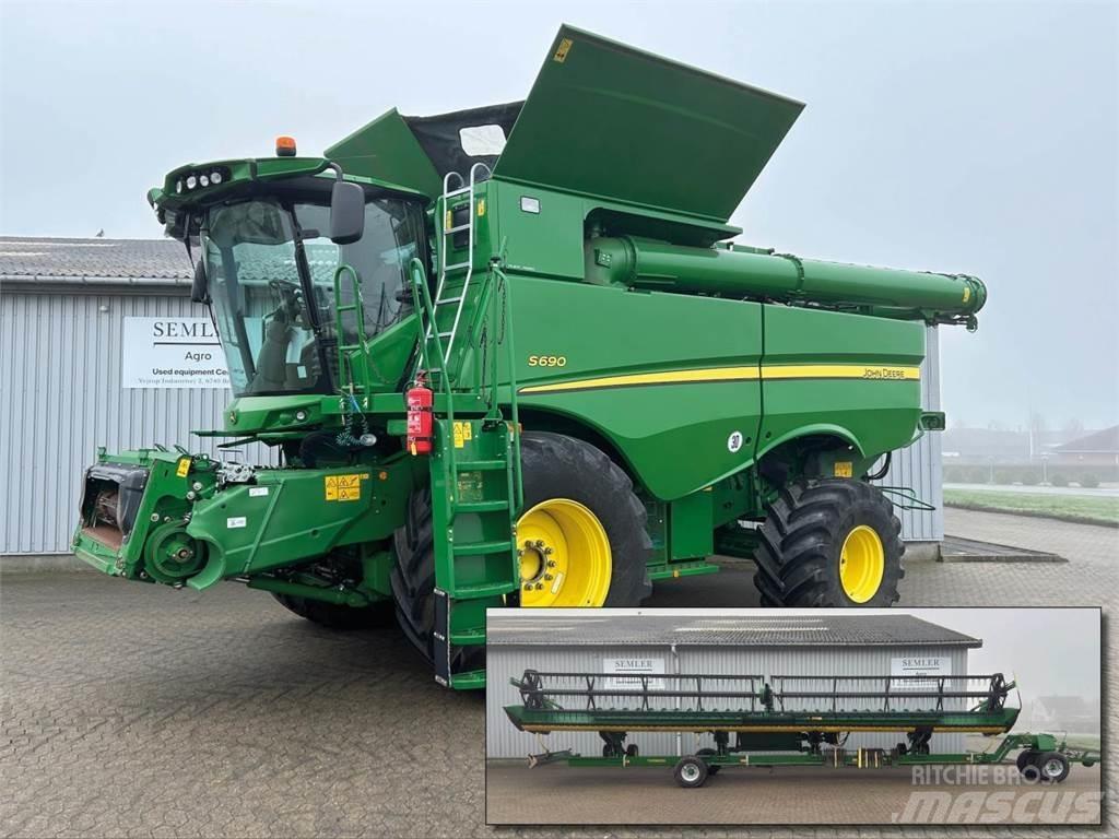John Deere S690 Combine de secerat