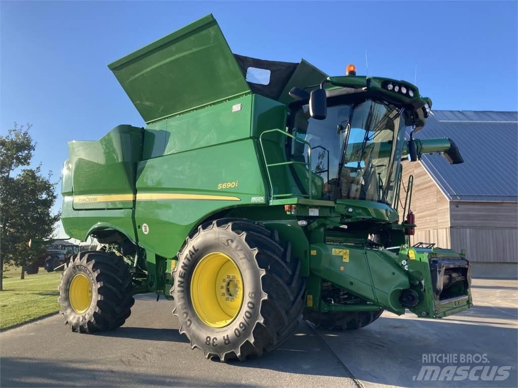 John Deere S690I Combine de secerat