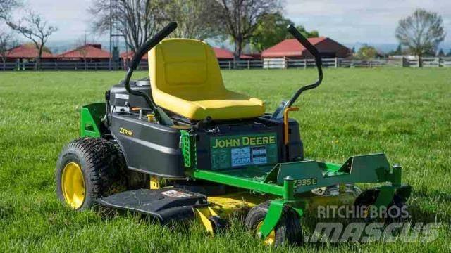 John Deere Z315E Tractoare compacte