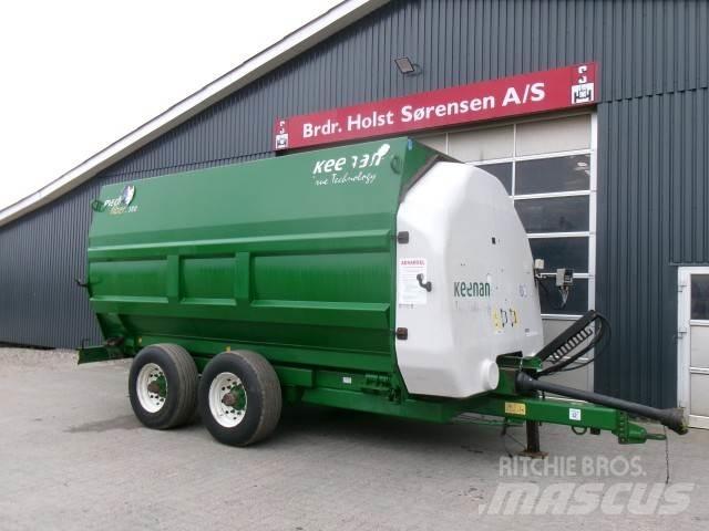 Keenan MF380 vagoane de furaj