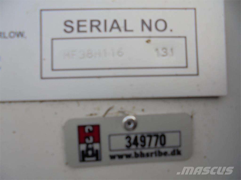 Keenan MF380 vagoane de furaj