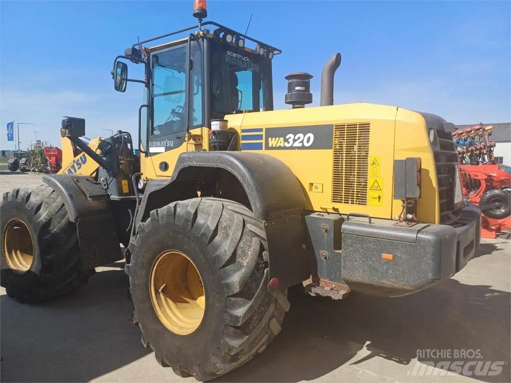 Komatsu W320 Incarcator pe pneuri
