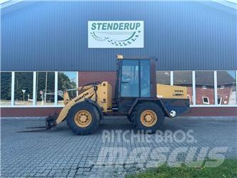 Komatsu WA90 Incarcator pe pneuri
