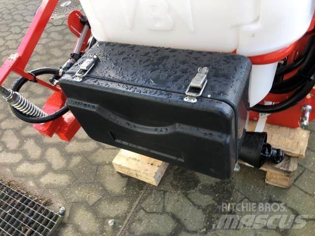 Kuhn P300 Utilaje întreţinere terenuri - Altele