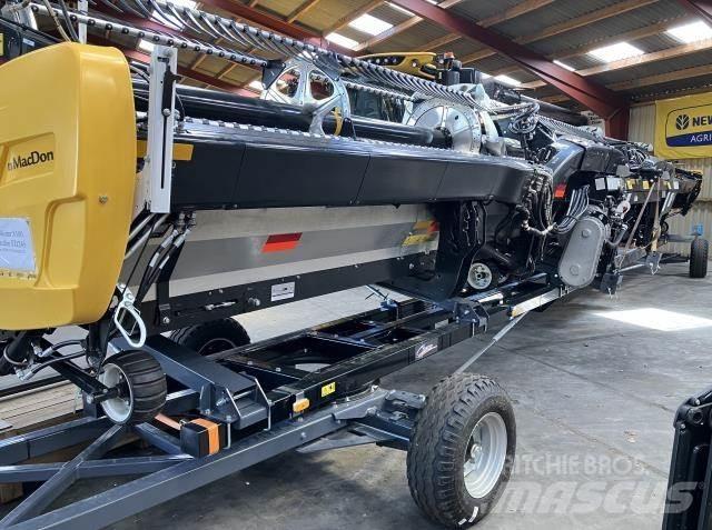 MacDon FD245 Combine capete pentru culegatoare